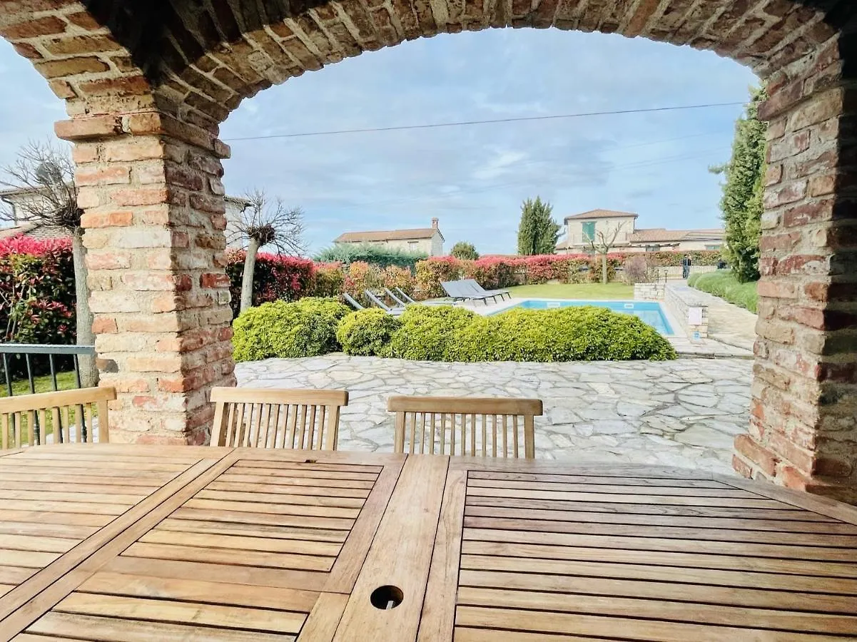 Liebevolle Villa Camelina Mit Privatpool Barat   Barat (Porec)
